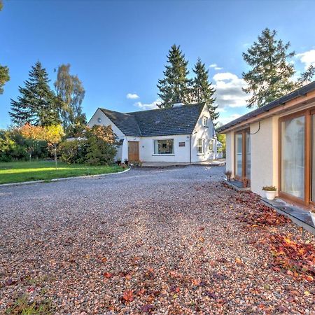 Charming 1-Bed Cottage In Инвернес Екстериор снимка